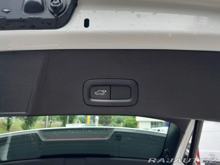 Volvo XC40 D3 2.0L 150 HP MOMENTUM P 2020