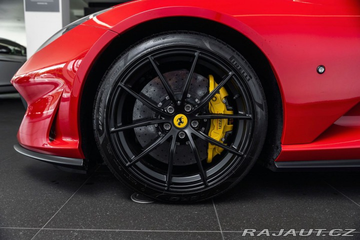 Ferrari 812 Superfast Rosso Corsa Met 1800