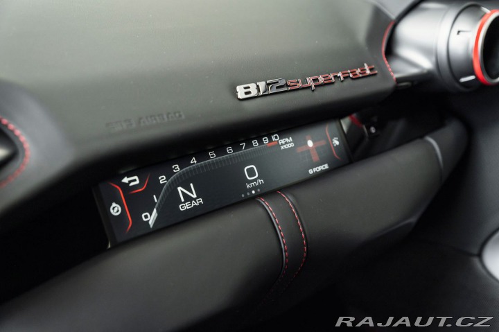 Ferrari 812 Superfast Rosso Corsa Met 1800