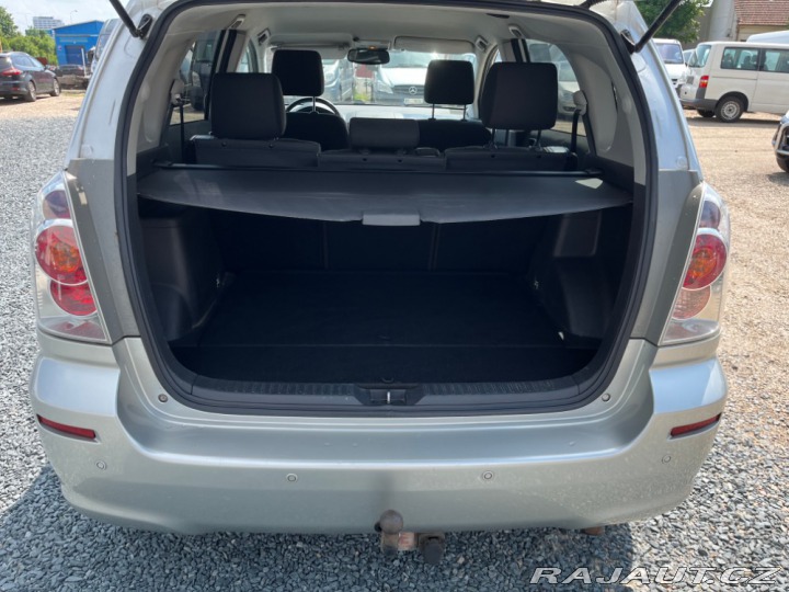 Toyota Corolla Verso 1.8i 95Kw Executive 2007