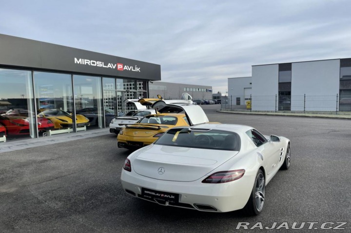 Mercedes-Benz SLS AMG B&O 2016