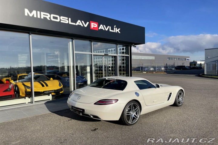 Mercedes-Benz SLS AMG B&O 2016