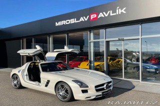 Mercedes-Benz SLS AMG B&O 2016
