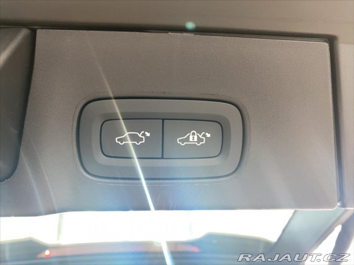 Volvo V90 2,0 B4 AWD CC ULTIMATE 2023