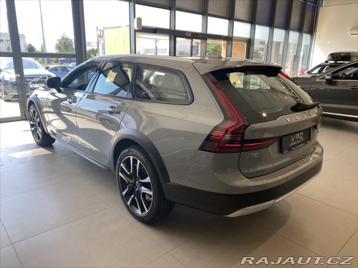 Volvo V90 2,0 B4 AWD CC ULTIMATE 2023