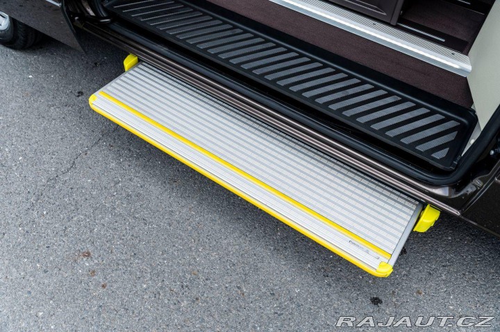 Mercedes-Benz Sprinter  1800