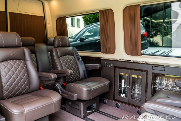 Mercedes-Benz Sprinter  1800