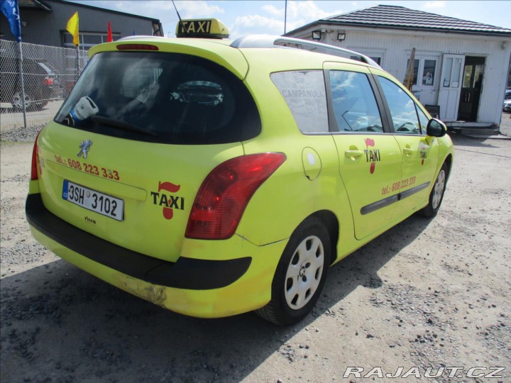 Peugeot 308 1,6 HDI SW Confort 7míst 2010