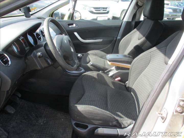 Peugeot 308 1,6 HDI SW Confort 7míst 2010