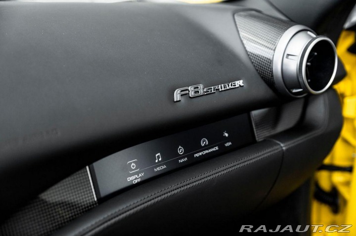 Ferrari F8 Spider 1800