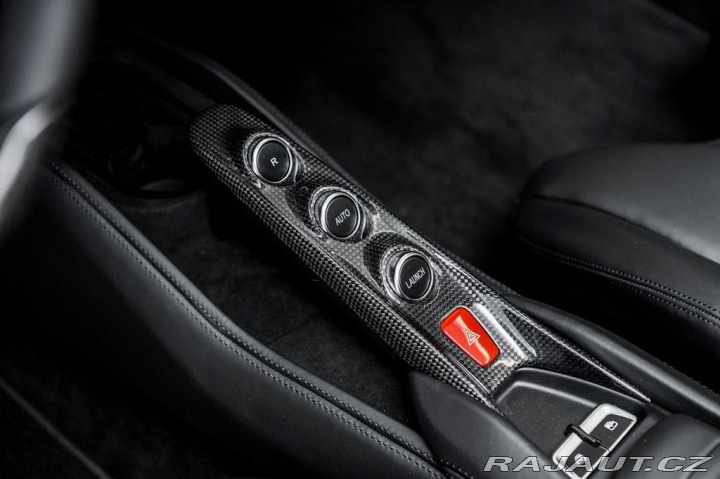 Ferrari F8 Spider 1800