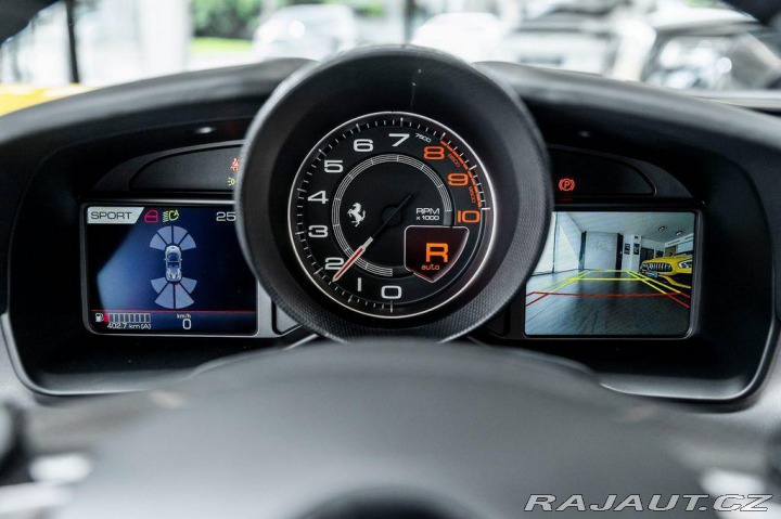 Ferrari F8 Spider 1800