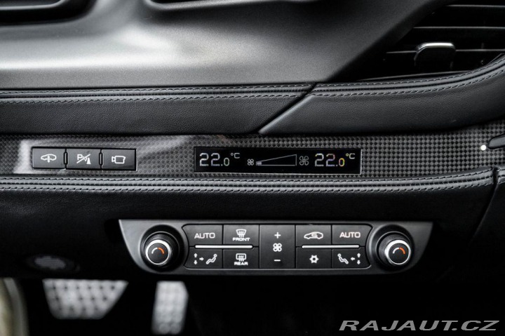 Ferrari F8 Spider 1800