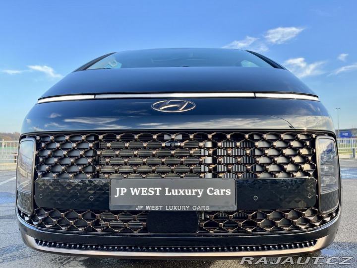 Hyundai Staria 4x4 SIGNATURE PANORAM nov 2023