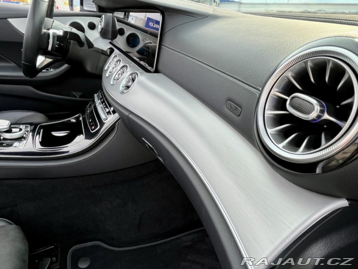 Mercedes-Benz E 220d AMG Cabrio*AIR*záruk 2021