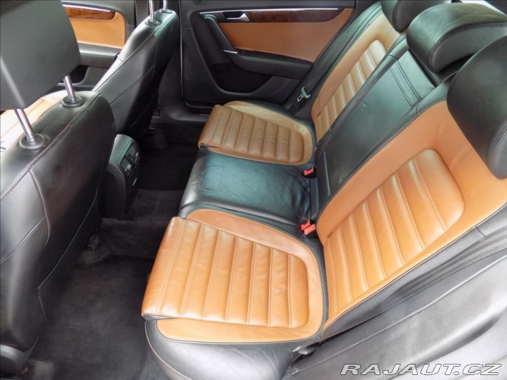 Volkswagen Passat 2,0 TDI Highline/DSG/Kůže 2011