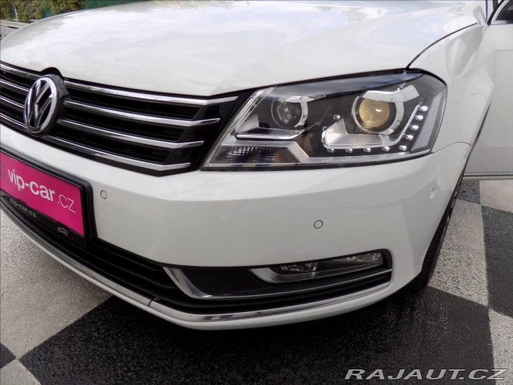 Volkswagen Passat 2,0 TDI Highline/DSG/Kůže 2011