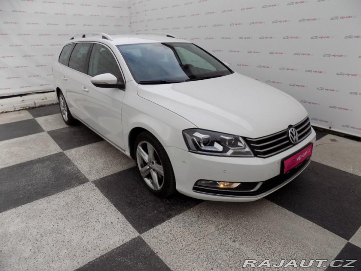 Volkswagen Passat 2,0 TDI Highline/DSG/Kůže 2011