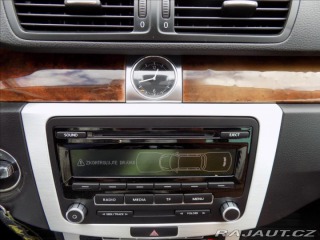Volkswagen Passat 2,0 TDI Highline/DSG/Kůže 2011