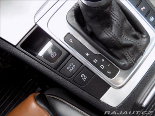 Volkswagen Passat 2,0 TDI Highline/DSG/Kůže 2011