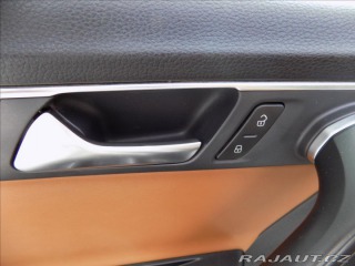 Volkswagen Passat 2,0 TDI Highline/DSG/Kůže 2011