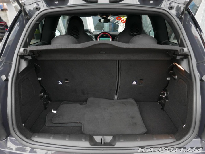 Mini Cooper S 2,0i 141kW JCW Paket 2018