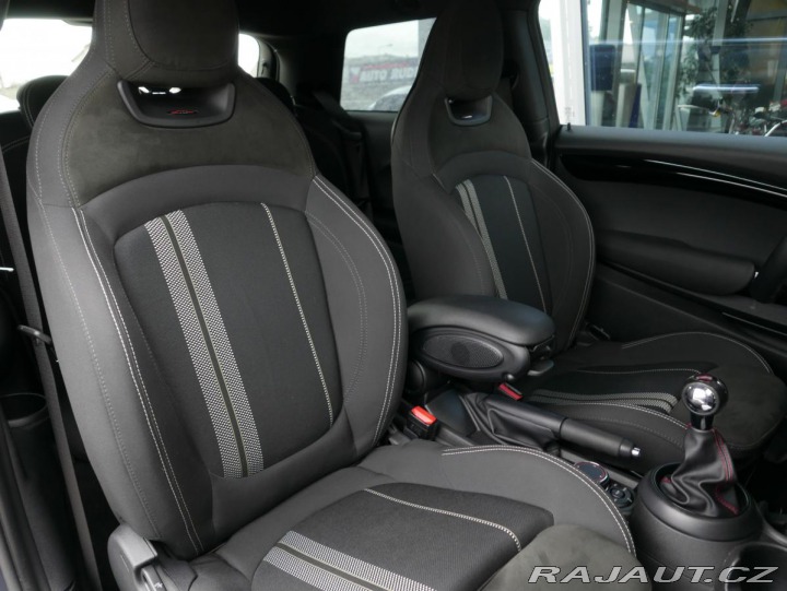 Mini Cooper S 2,0i 141kW JCW Paket 2018