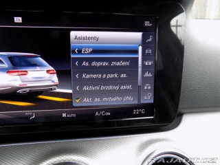 Mercedes-Benz E 220d/Full-Led/DPH/ 2017