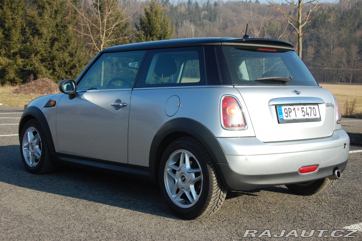 Mini Cooper Cooper 1,6D, typ R56 2007