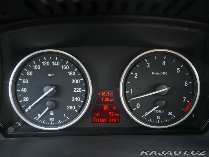 BMW 5 530Xi 200kW Automat REZER 2007