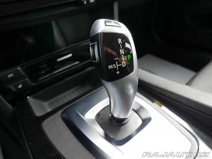 BMW 5 530Xi 200kW Automat REZER 2007