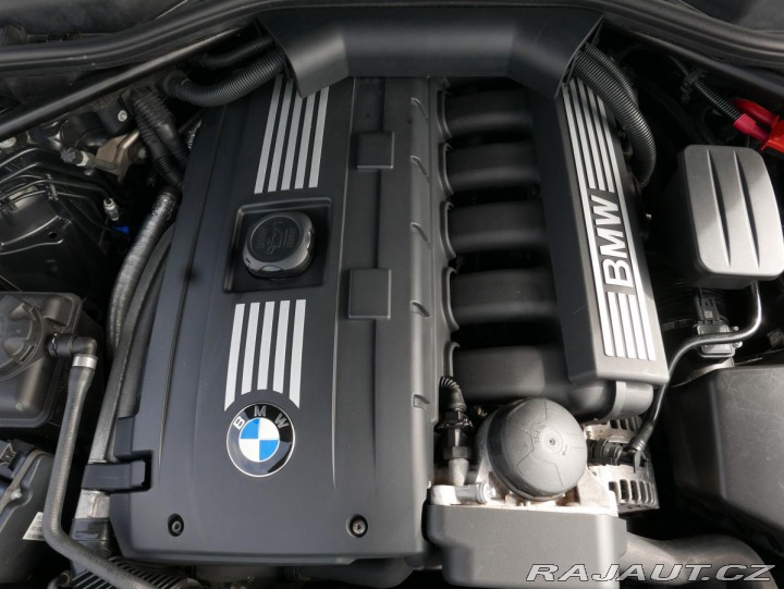 BMW 5 530Xi 200kW Automat REZER 2007