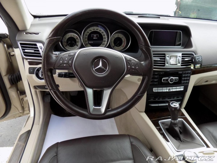 Mercedes-Benz E 220d Coupé/Full-Led/NAVI/ 2014