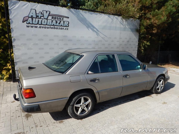 Mercedes-Benz 124 2.3 i automat 97 kw 1992