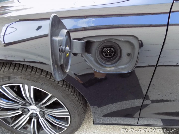 Volvo V60 T8/AWD/Recharge/Inscrip/P 2020