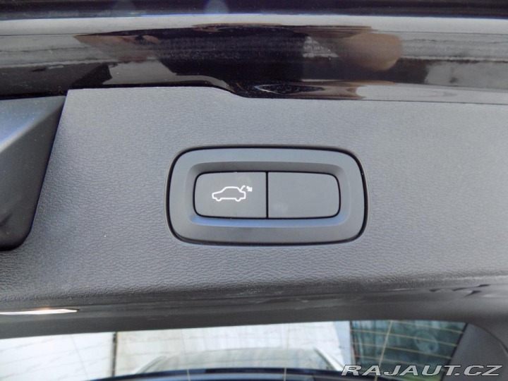 Volvo V60 T8/AWD/Recharge/Inscrip/P 2020