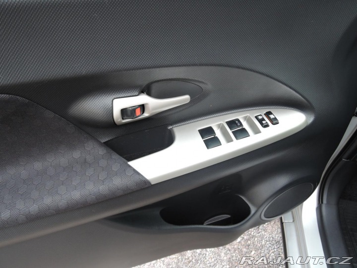 Toyota Urban Cruiser 1,3 Dual VVTi High 2010