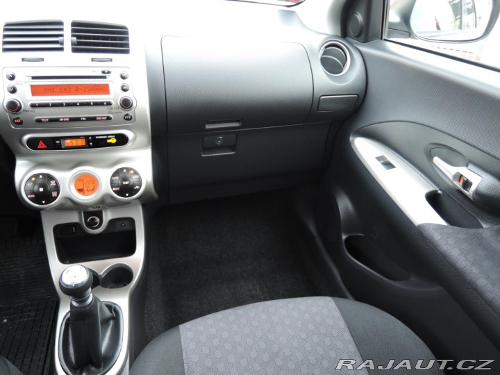 Toyota Urban Cruiser 1,3 Dual VVTi High 2010