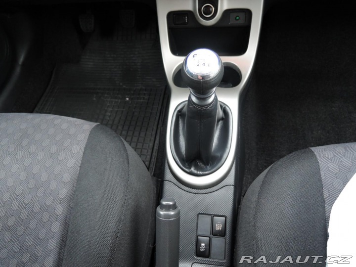 Toyota Urban Cruiser 1,3 Dual VVTi High 2010