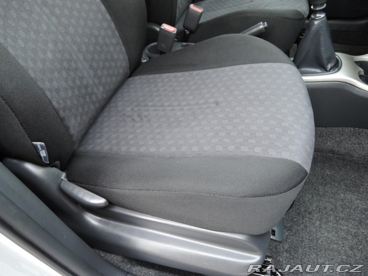 Toyota Urban Cruiser 1,3 Dual VVTi High 2010