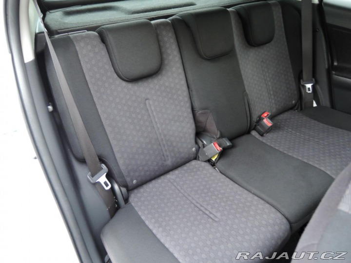 Toyota Urban Cruiser 1,3 Dual VVTi High 2010