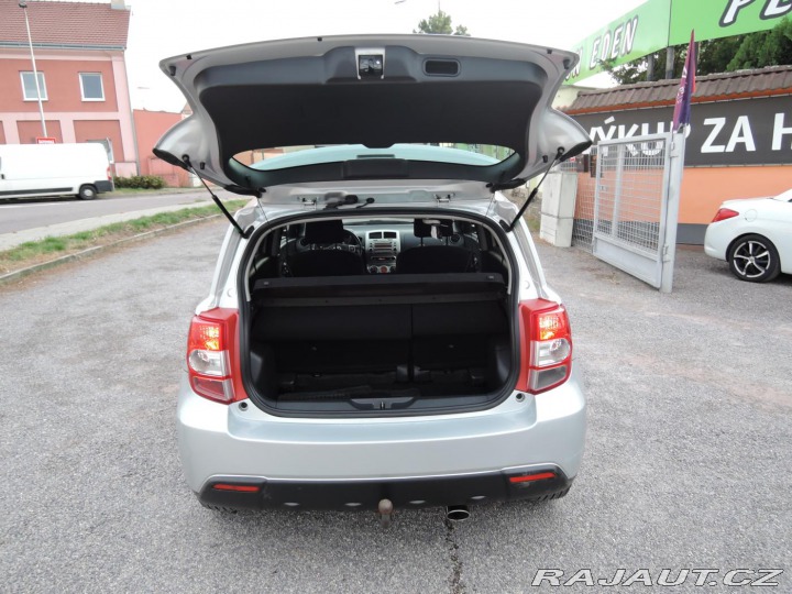 Toyota Urban Cruiser 1,3 Dual VVTi High 2010
