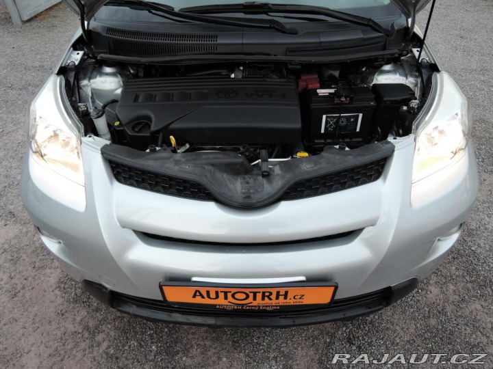 Toyota Urban Cruiser 1,3 Dual VVTi High 2010
