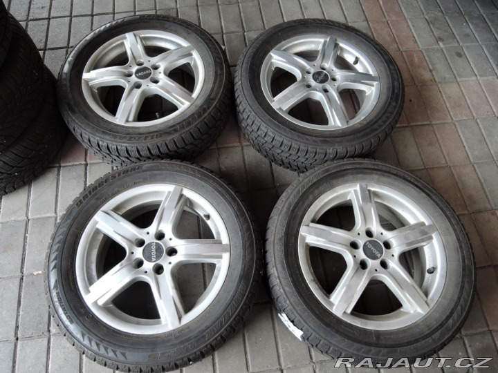 Toyota Urban Cruiser 1,3 Dual VVTi High 2010