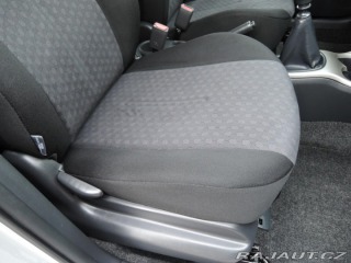Toyota Urban Cruiser 1,3 Dual VVTi High 2010