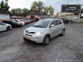 Toyota Urban Cruiser 1,3 Dual VVTi High 2010