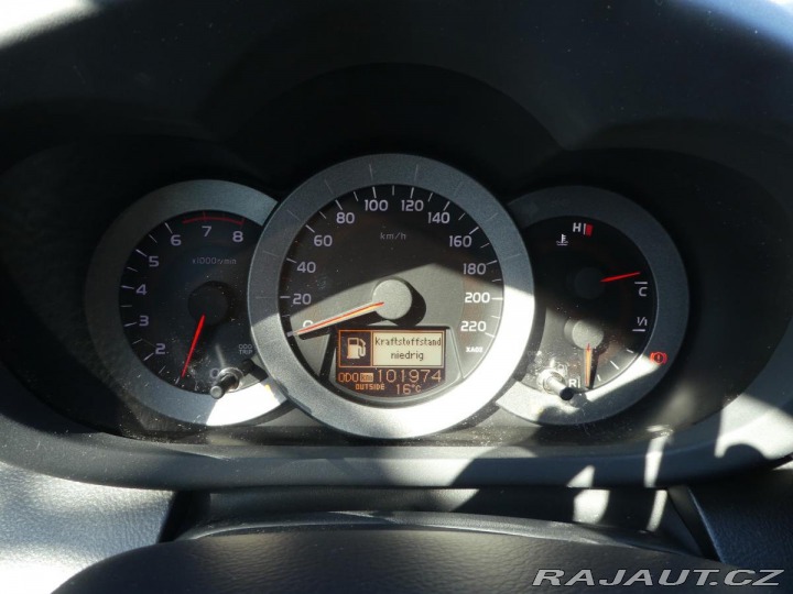 Toyota RAV4 2.0i 112kW REZERVOVANO 2006
