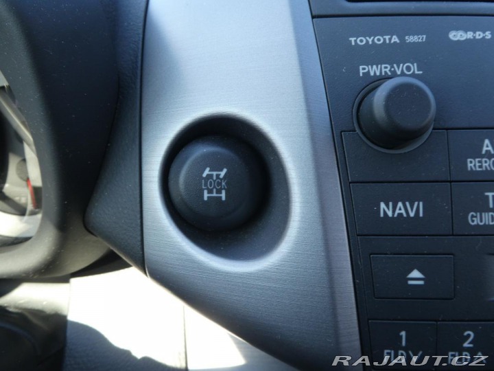 Toyota RAV4 2.0i 112kW REZERVOVANO 2006