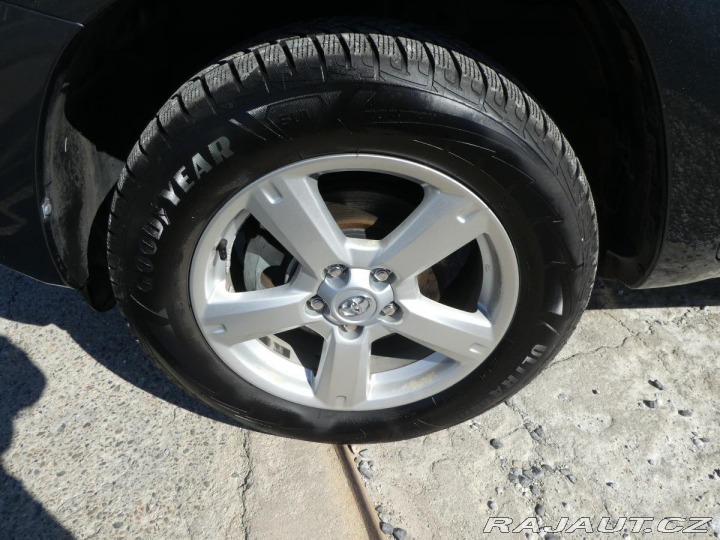Toyota RAV4 2.0i 112kW REZERVOVANO 2006