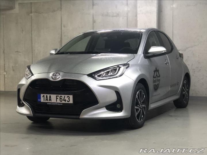 Toyota Yaris 1,5 COMFORT STYLE TECH 6M 2023